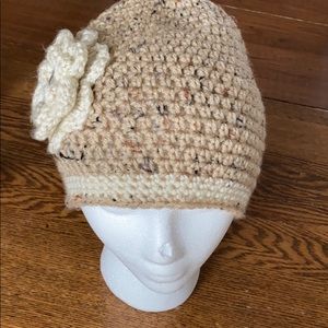 Crochet light brown hat w/cream flower